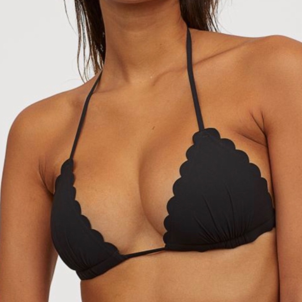 Black H&M Scalloped Swimsuit!